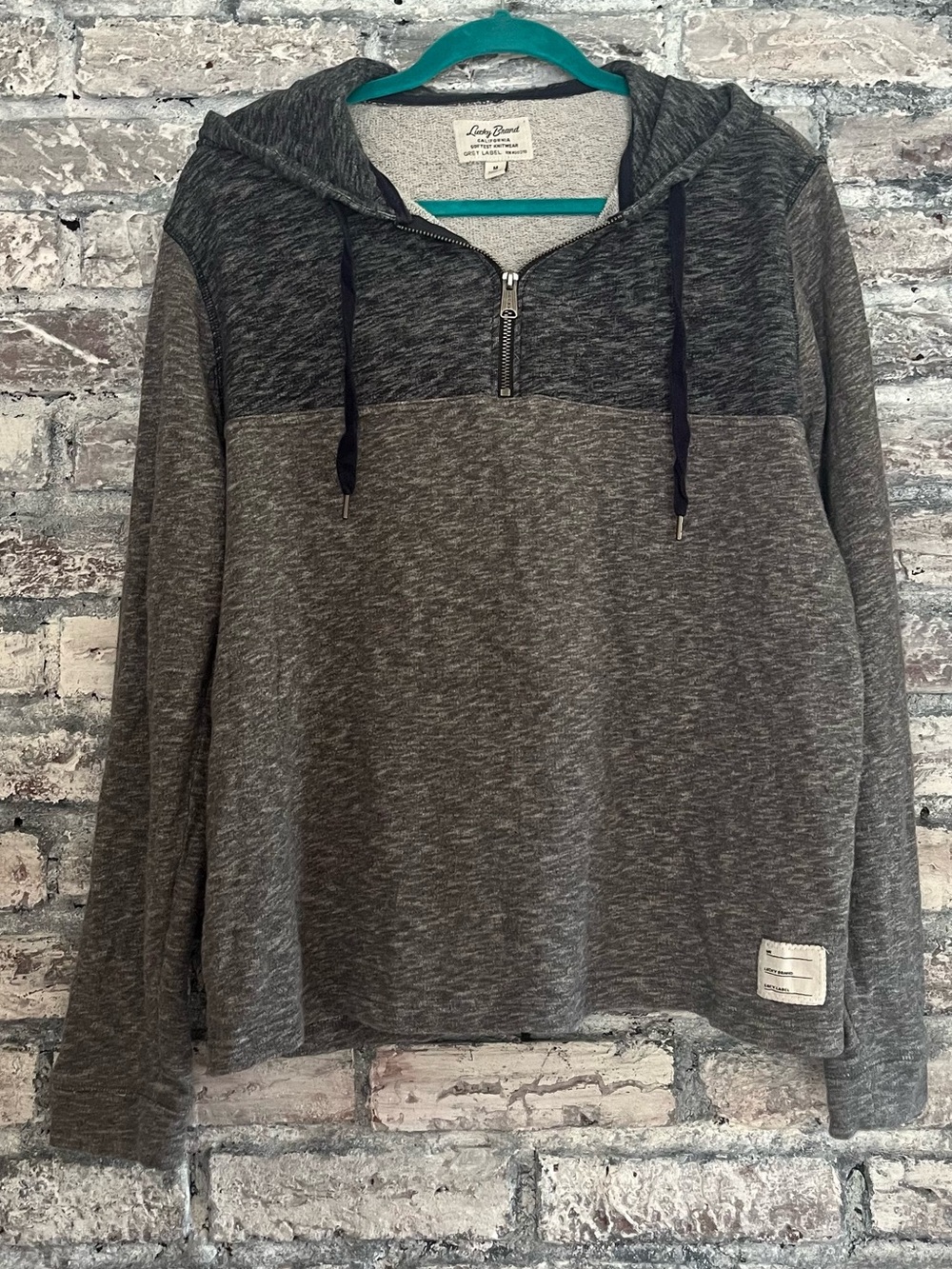Lucky Brand Gray Zip-Front Hooded Sweatshirt UNISEX great cond. smoke/pet free